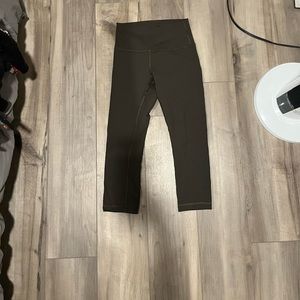 Lululemon Wunder Under Crop (High-Rise) *Full-On Luxtreme 21".
